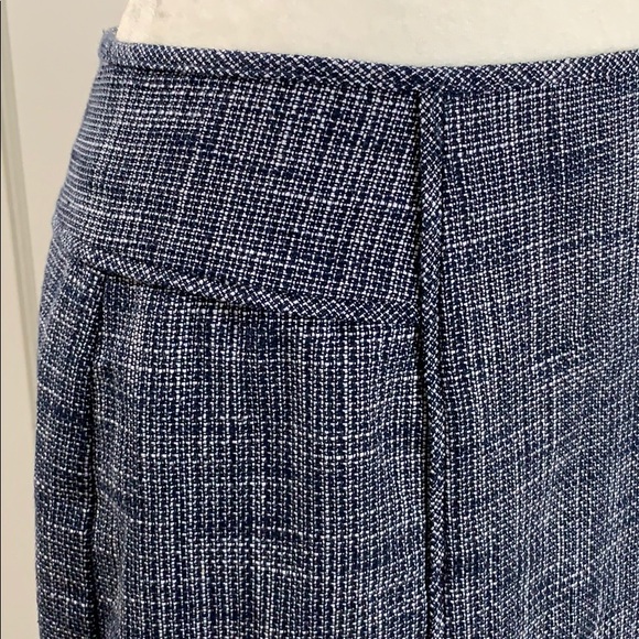 LAST CHANCE Banana Republic navy & white tweed skirt - Picture 5 of 8